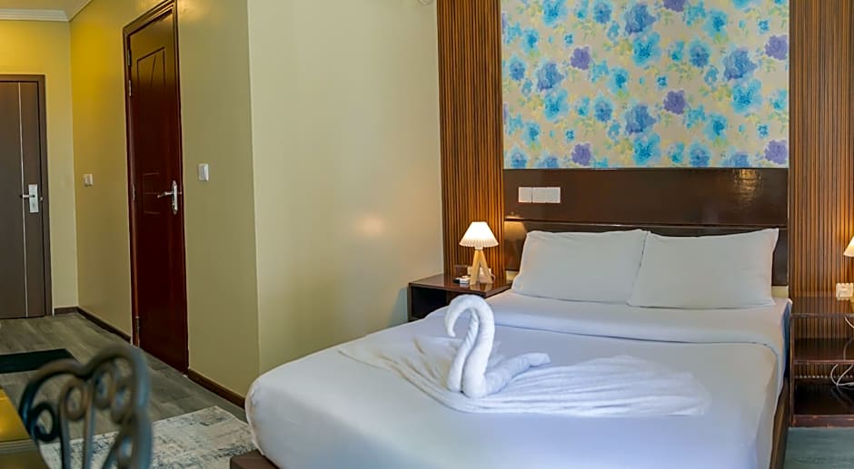 Whiteshell Island Hotel & Spa at Maafushi