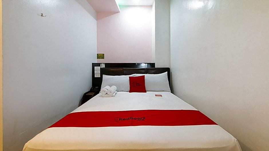 RedDoorz at Ranchotel Alabang