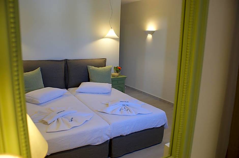 Alkyoni Beach Hotel