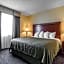 Quality Inn & Suites Bay Front