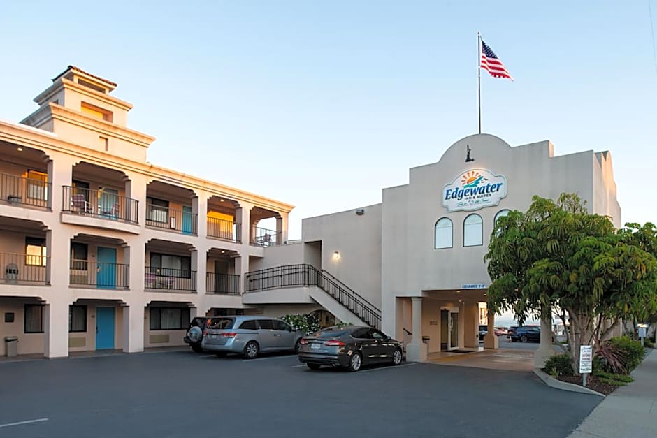 Edgewater Inn and Suites