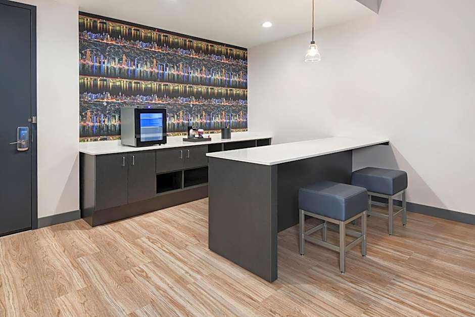 Aloft Cincinnati West Chester