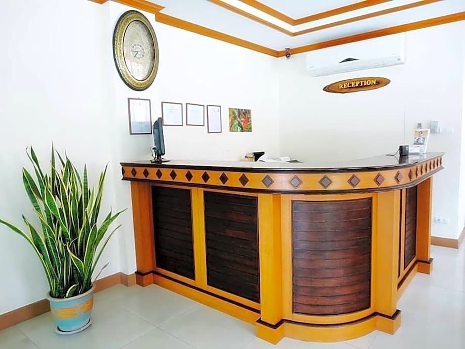 Komaree Hotel