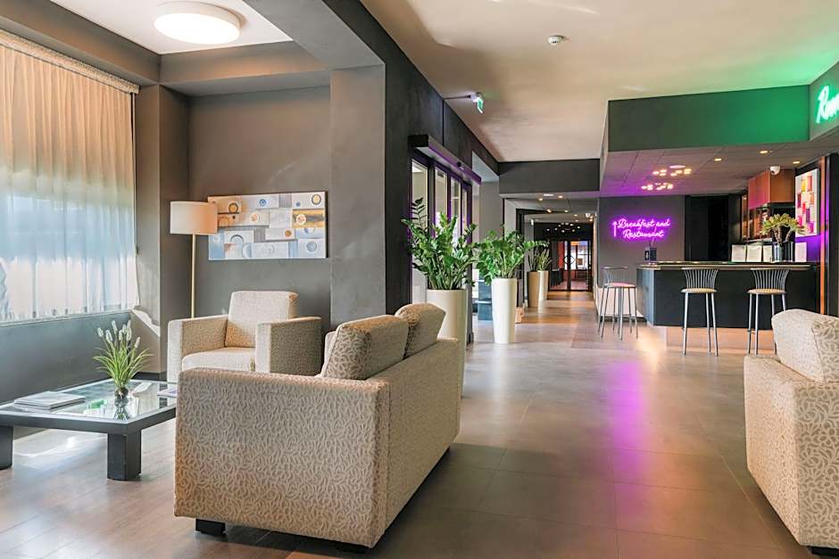 Smart Hotel King