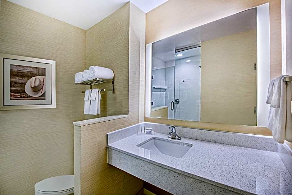 Fairfield Inn & Suites by Marriott Van