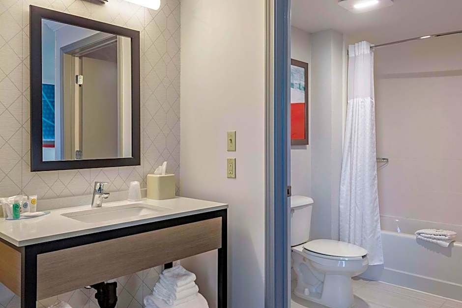 Comfort Inn & Suites Hadley - Amherst