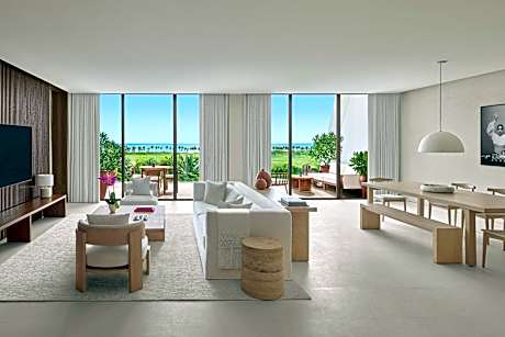 Superior One-Bedroom King Suite with Terrace and Ocean View