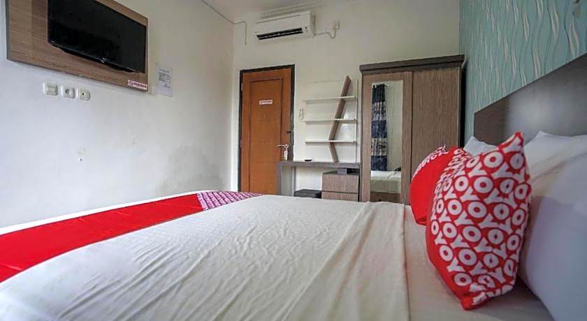 OYO 1266 Green Palm Kostel Syariah