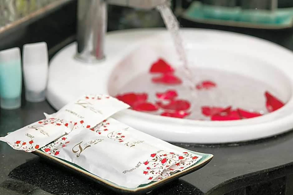 Diamond Legend Hotel