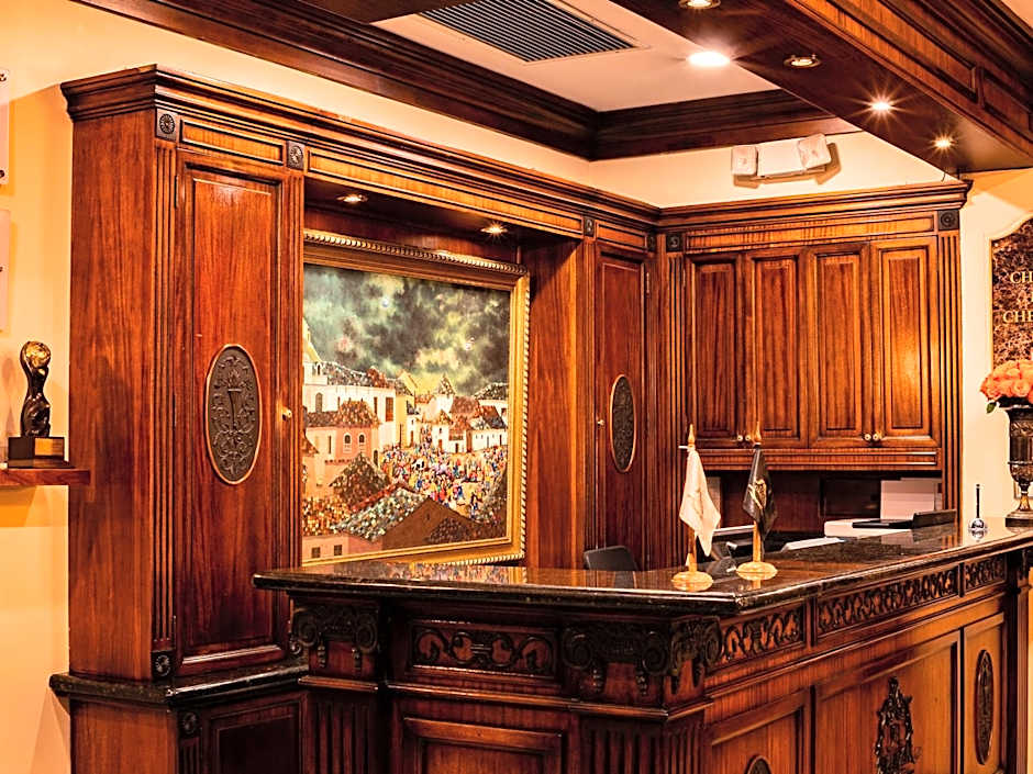 Plaza Grande Hotel