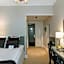 Crystal Plaza Hotel