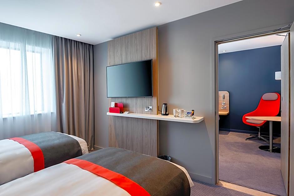 Holiday Inn Express - London Heathrow T4 By IHG