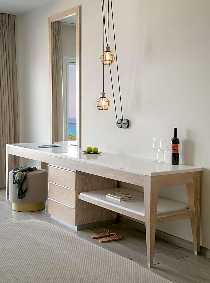 Vangelis Hotel & Suites