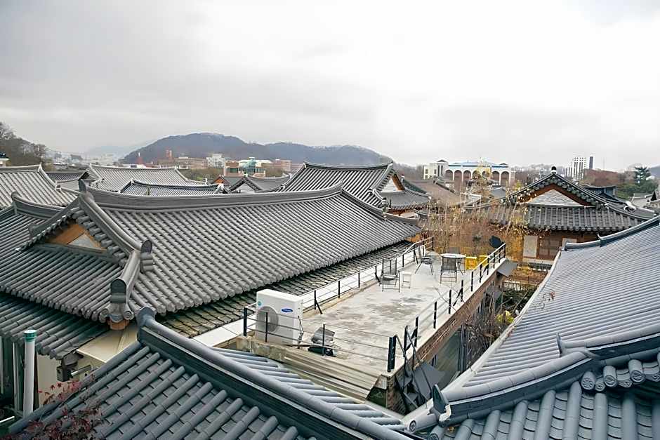 Laon Hanok Gguljam