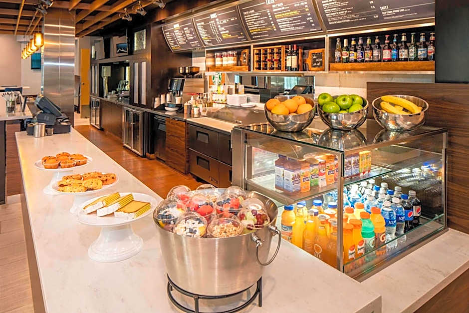 Courtyard by Marriott Boston Brookline