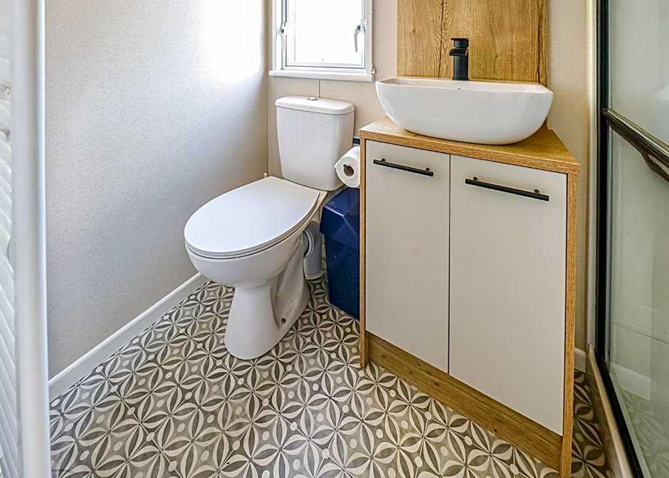 Waters Edge Leisure Park