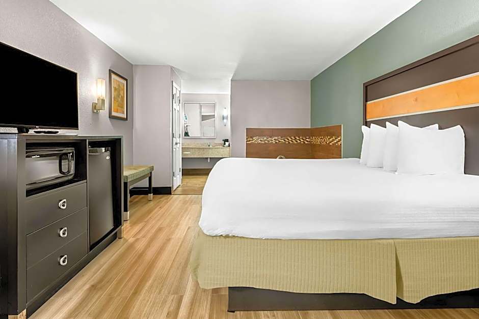 Best Western Executive Suites