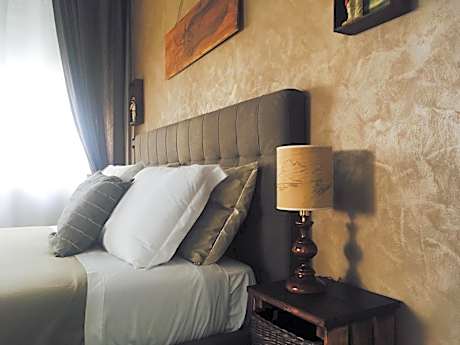 Quadruple Room with Private Bathroom