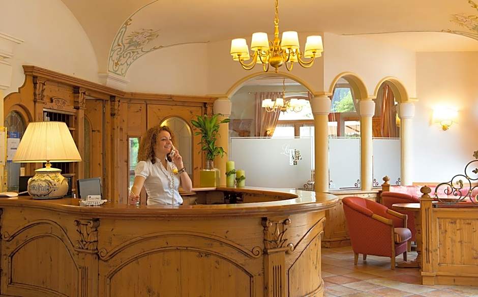 Du Lac Vital Mountain Hotel