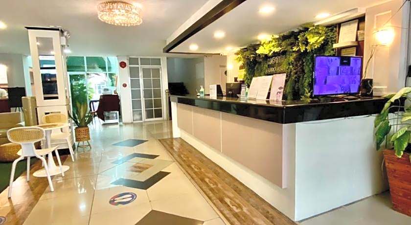 Hotel Euroasia by Bluebookers