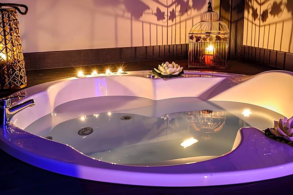 Parthenon Art executive wing