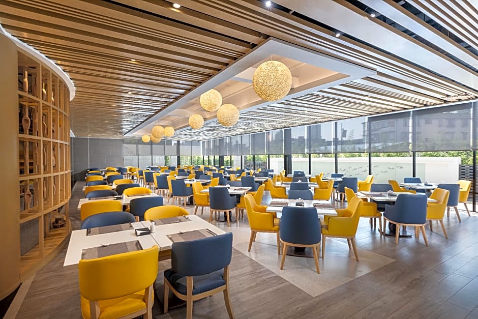 voco Guangzhou Shifu By IHG