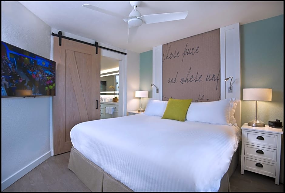 Beach House Suites by the Don CeSar