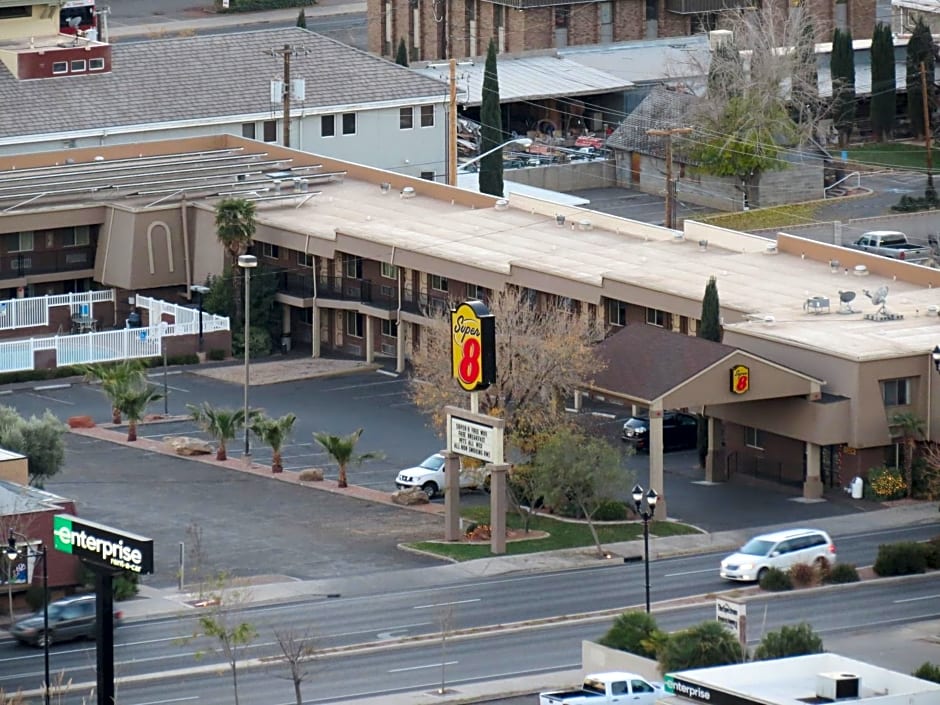 Super 8 by Wyndham St. George UT