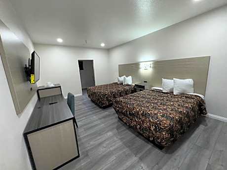 Room with Two Queen Beds