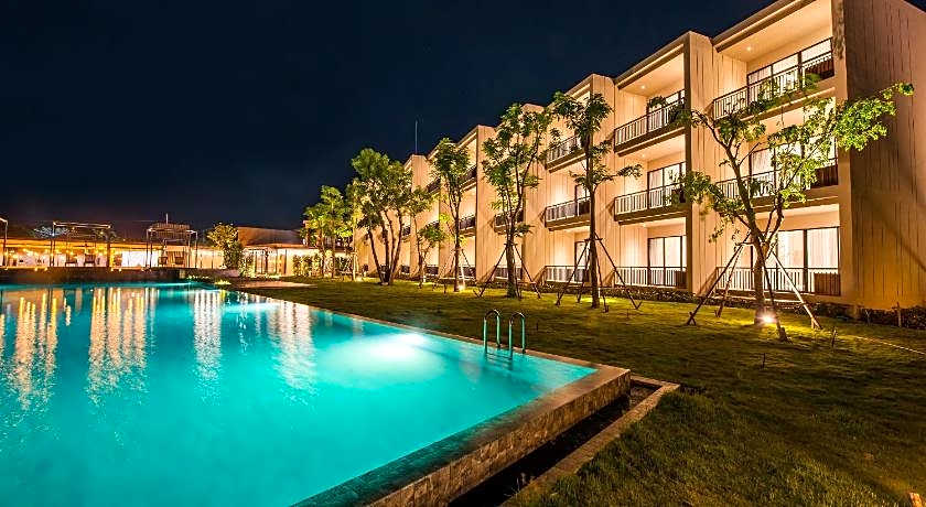 The Gallery Hotel Naiharn