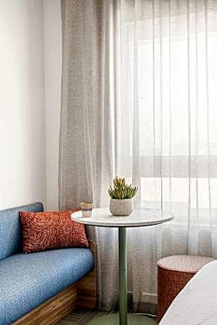 Quest Townsville on Eyre