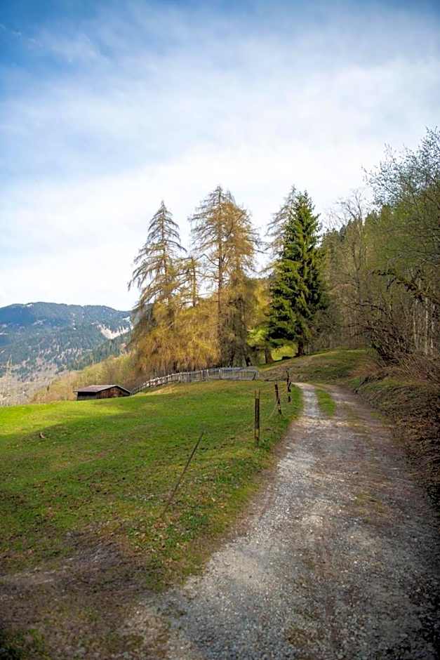 Casa Pasch - Boutique Bed and Breakfast in Cumpadials