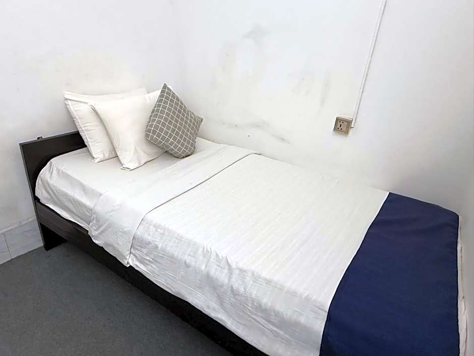 Hotel Tropical Daisy