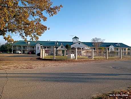 Americana Inn