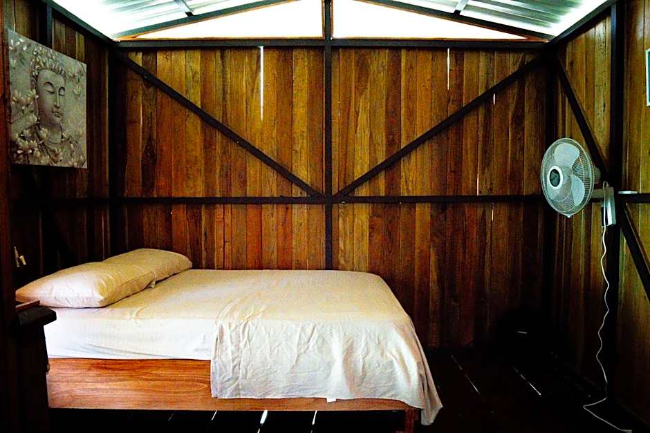 Flutterby House Hostel