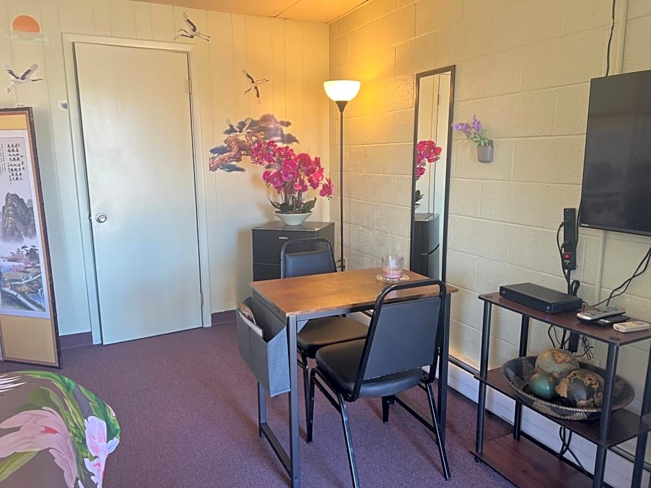 Midtown Inn & Suites