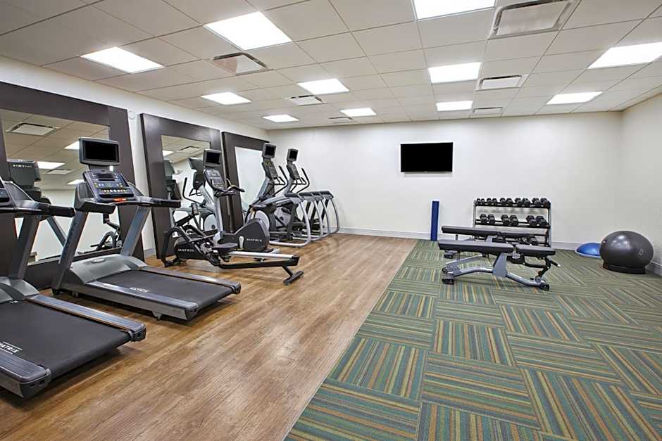 Holiday Inn Express & Suites Okemos - University Area By IHG