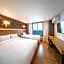 Two-Y-Hotel