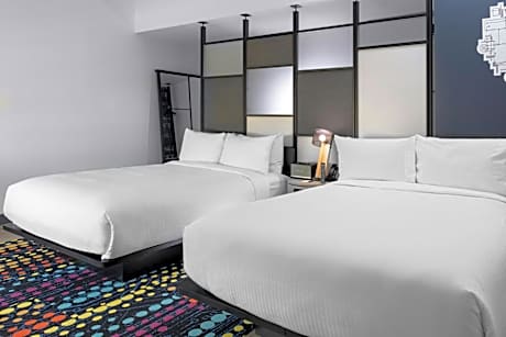 Queen Room with Two Queen Beds - Hearing Accessible