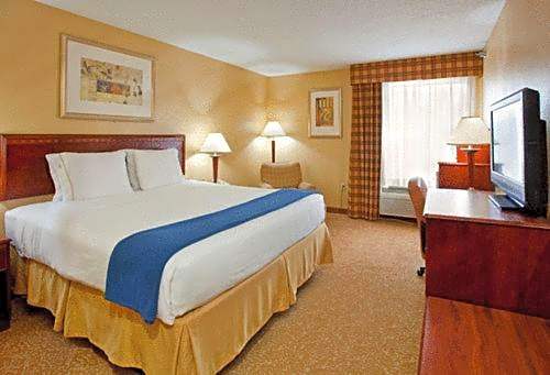 Holiday Inn Express Hotel And Suites Fenton-I-44 By IHG