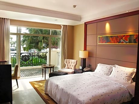 Business Double Room with Garden View