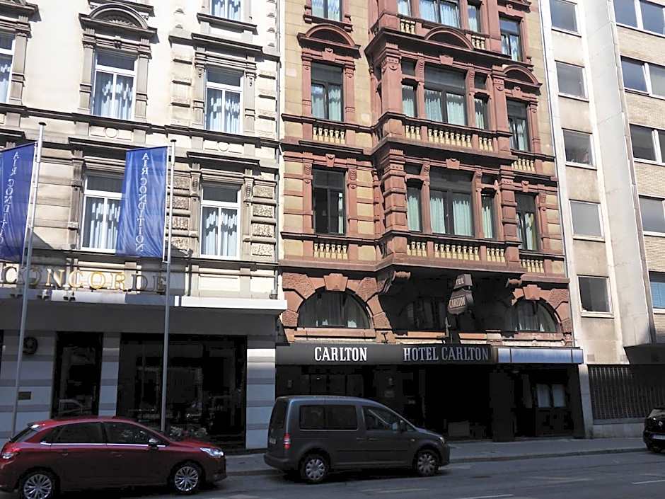 Carlton Hotel