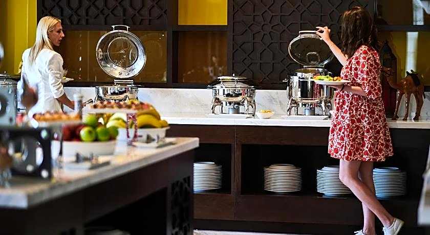 Carlton Dubai Creek Hotel