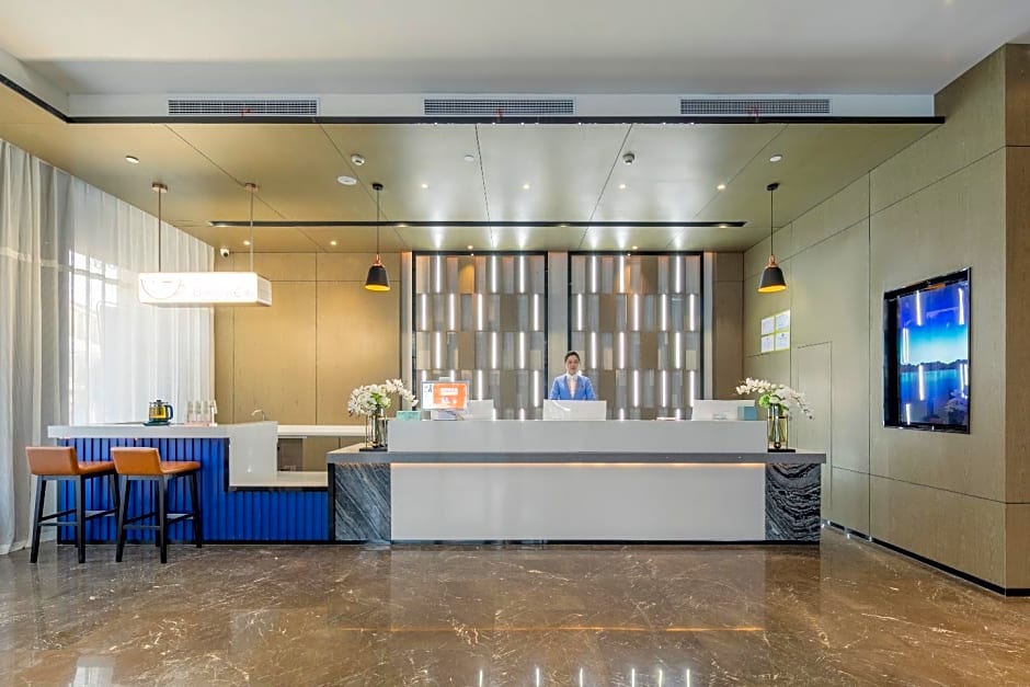 Echarm Hotel Huanggang Macheng Square