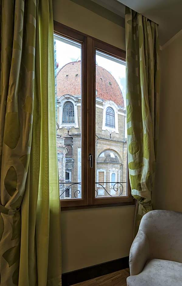 Solo Experience Hotel