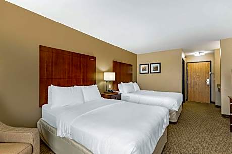 Double Room with Two Double Beds - Non-Smoking