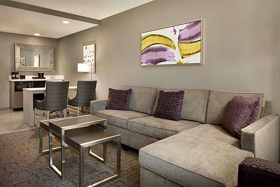 Embassy Suites by Hilton Charlotte Uptown