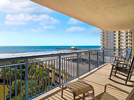 3 Bedroom Oceanview Brighton-Bed Varies