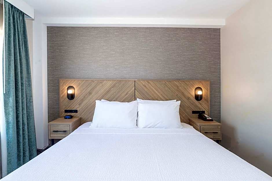 Sandman Hotel & Suites Regina