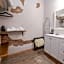 Hartwell Suites